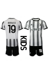 Fotbalové Dres Juventus Leonardo Bonucci #19 Dětské Domácí Oblečení 2022-23 Krátký Rukáv (+ trenýrky)